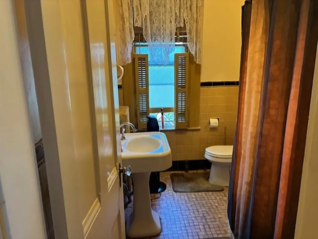 37 Garfield Place Poughkeepsie NY 12601