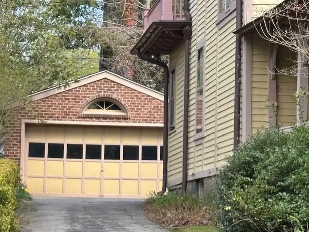 37 Garfield Place Poughkeepsie NY 12601