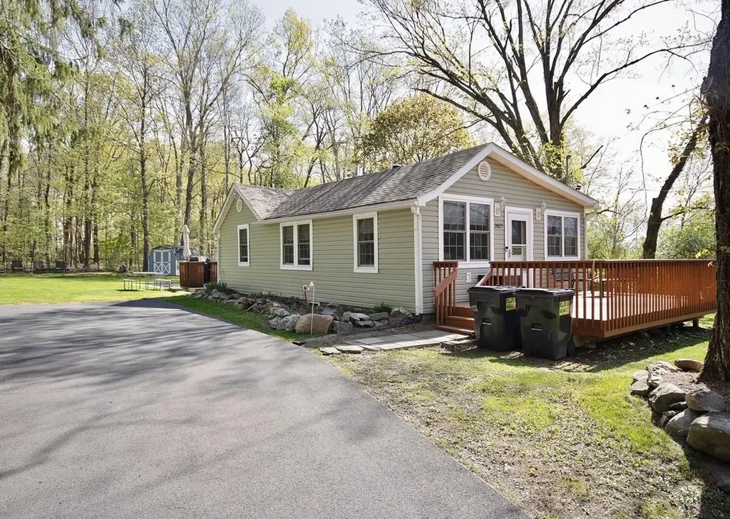 2027 Route 6 Middletown NY 10940