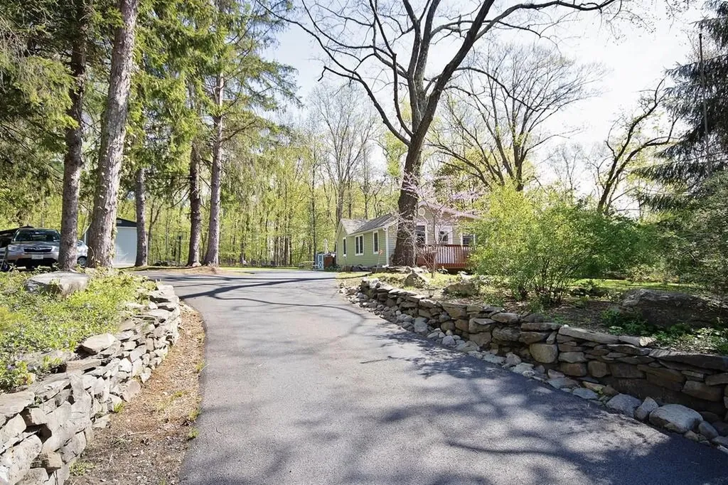 2027 Route 6 Middletown NY 10940