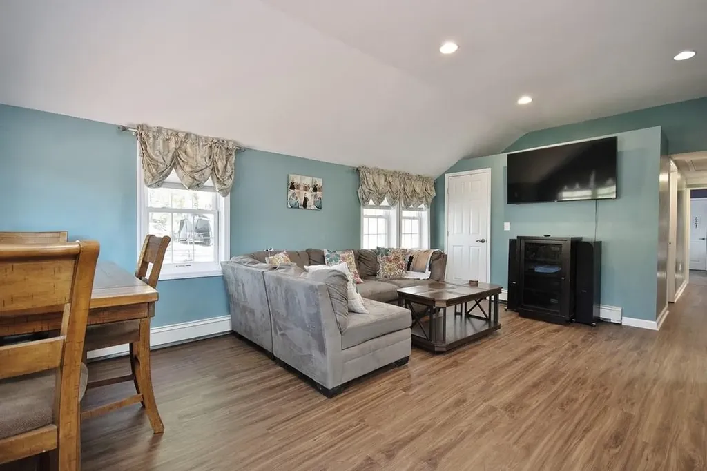 2027 Route 6 Middletown NY 10940