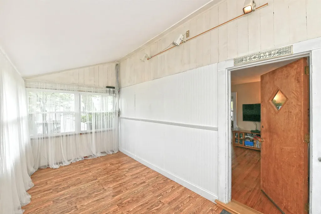 2364 Newbridge Road Bellmore NY 11710