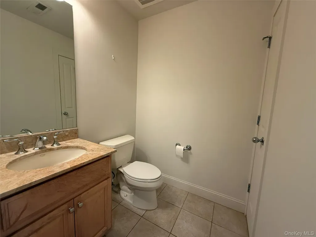 1405 Round Pointe Drive Haverstraw NY 10927