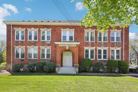 215 Washington Street Tappan NY 10983