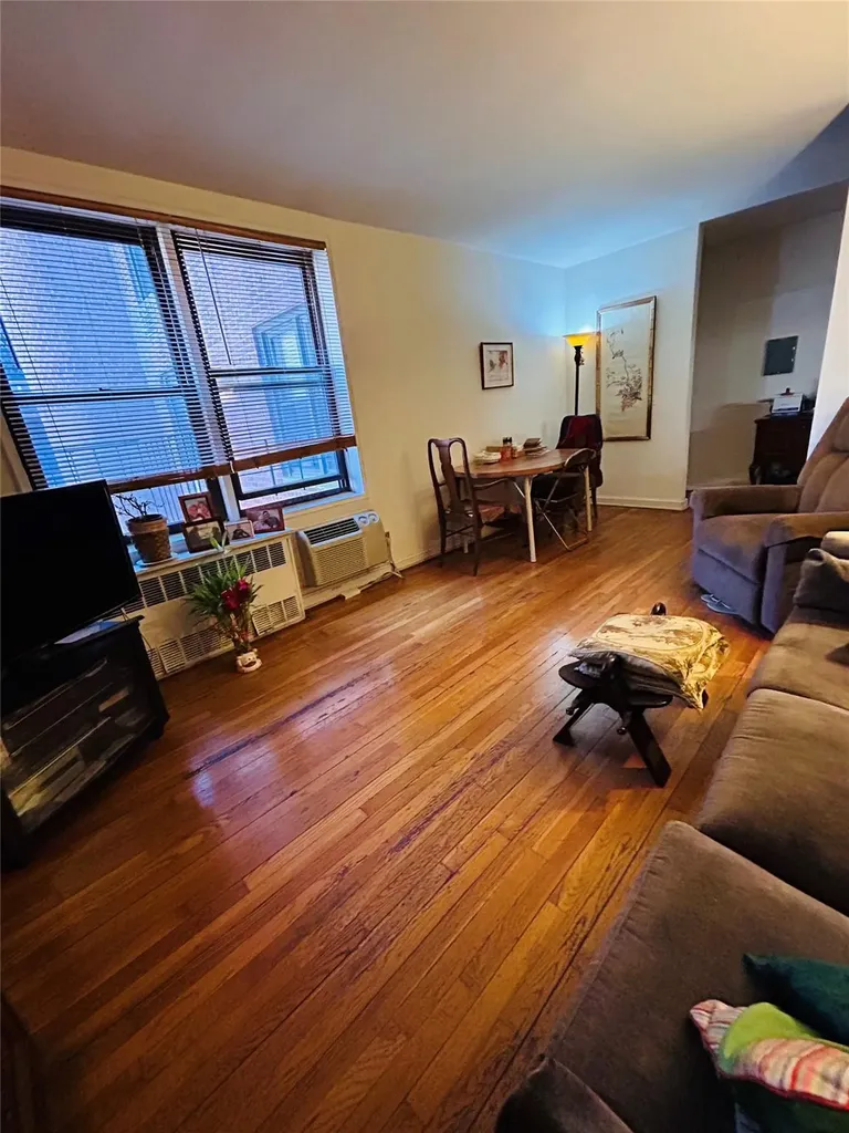 13705 Franklin Avenue Flushing NY 11355