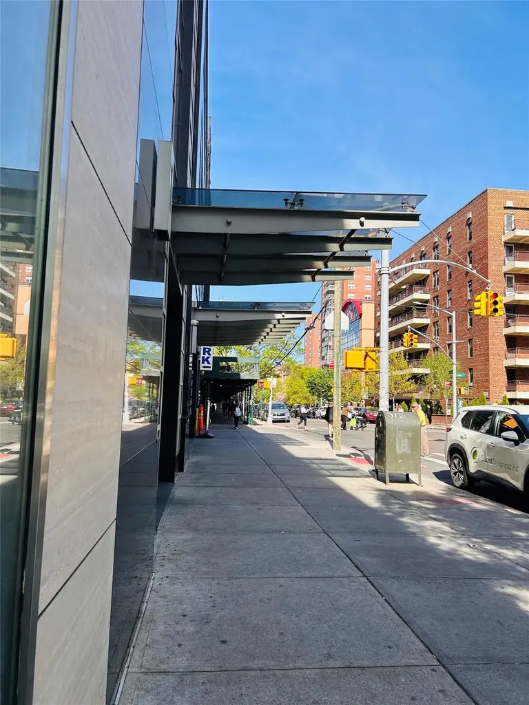 13705 Franklin Avenue Flushing NY 11355