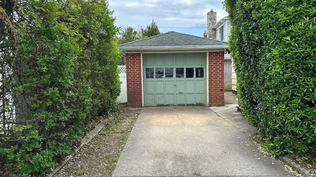 400 E Olive Street Long Beach NY 11561