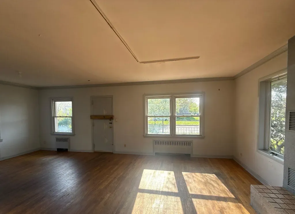 400 E Olive Street Long Beach NY 11561