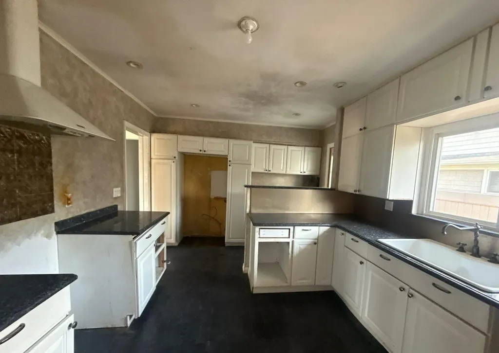 400 E Olive Street Long Beach NY 11561