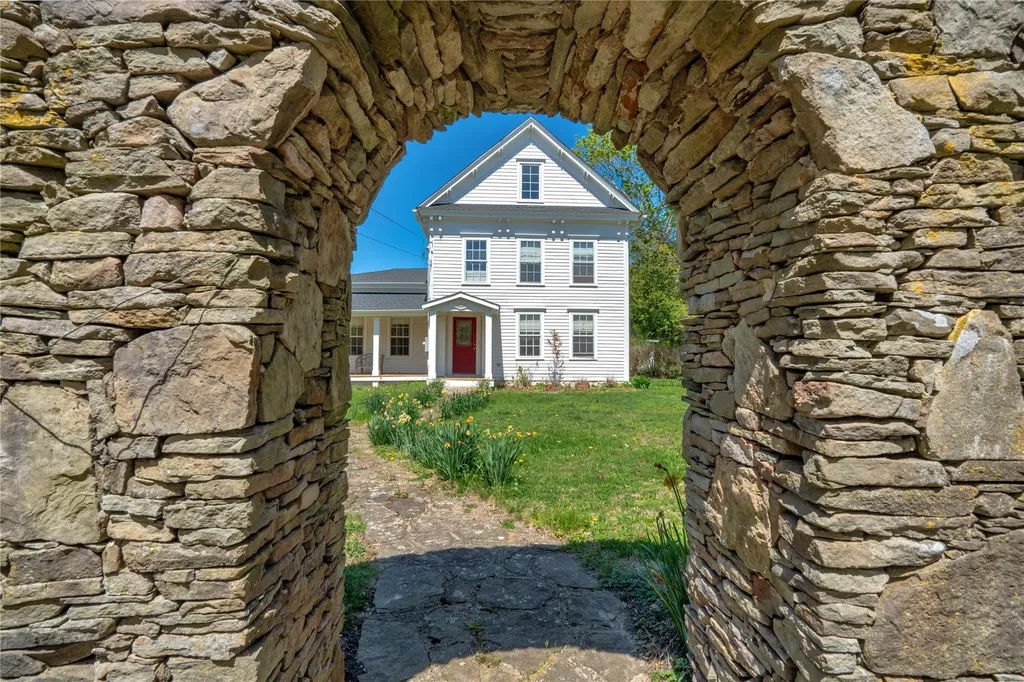24275 Main Road Orient NY 11957