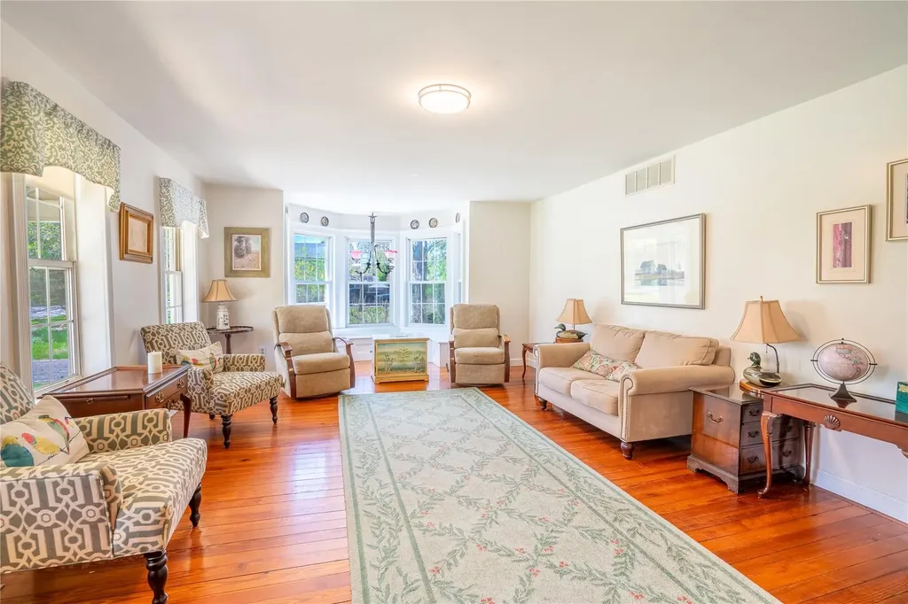24275 Main Road Orient NY 11957