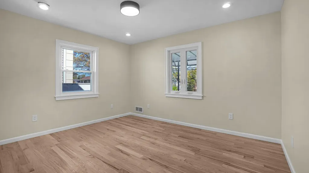 710 Dauntless Parkway Elmont NY 11003