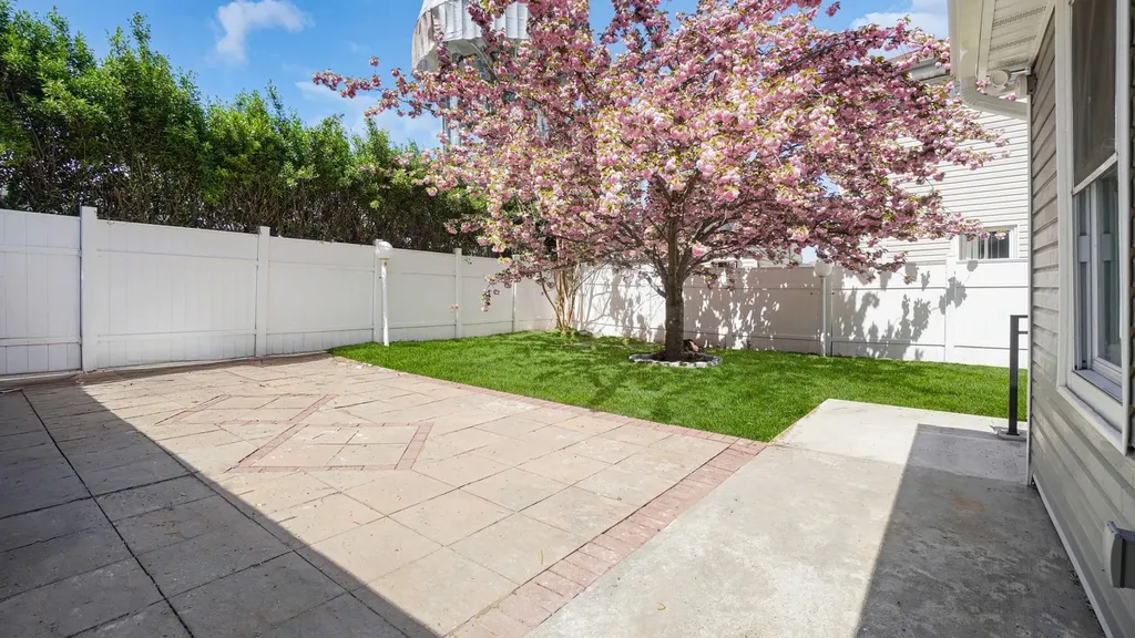 710 Dauntless Parkway Elmont NY 11003
