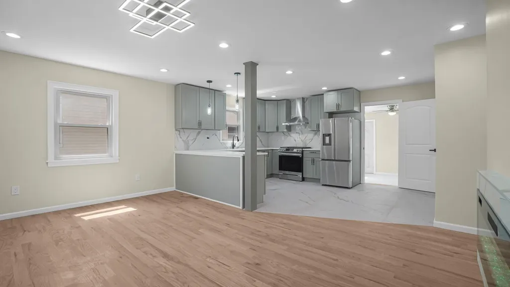 710 Dauntless Parkway Elmont NY 11003