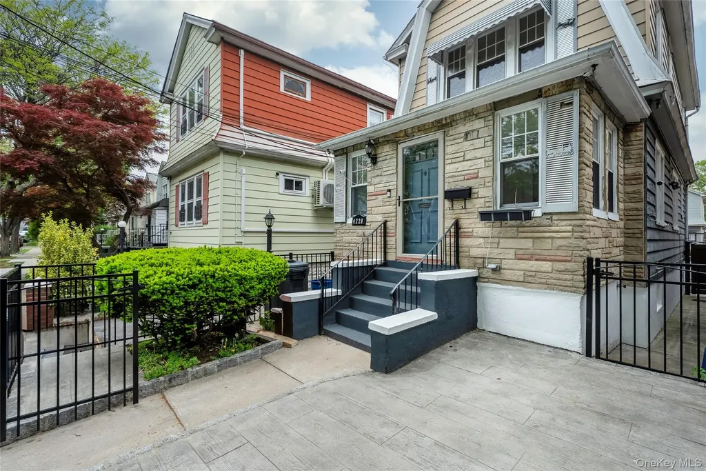 4220 Wickham Avenue Bronx NY 10466