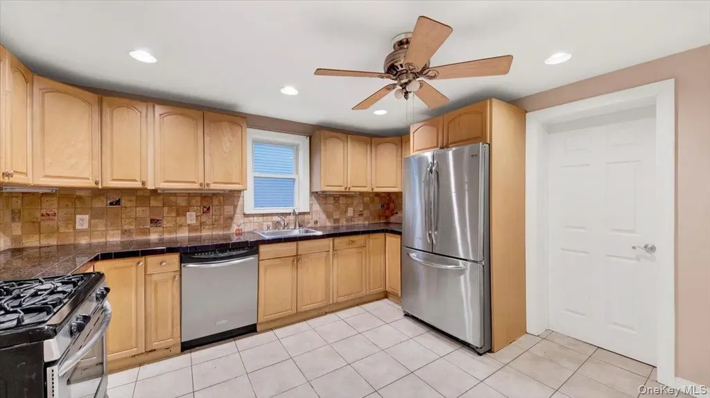 178 Crescent Place Yonkers NY 10704