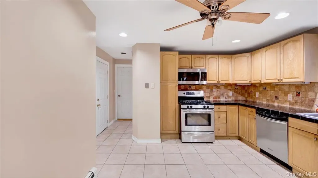 178 Crescent Place Yonkers NY 10704