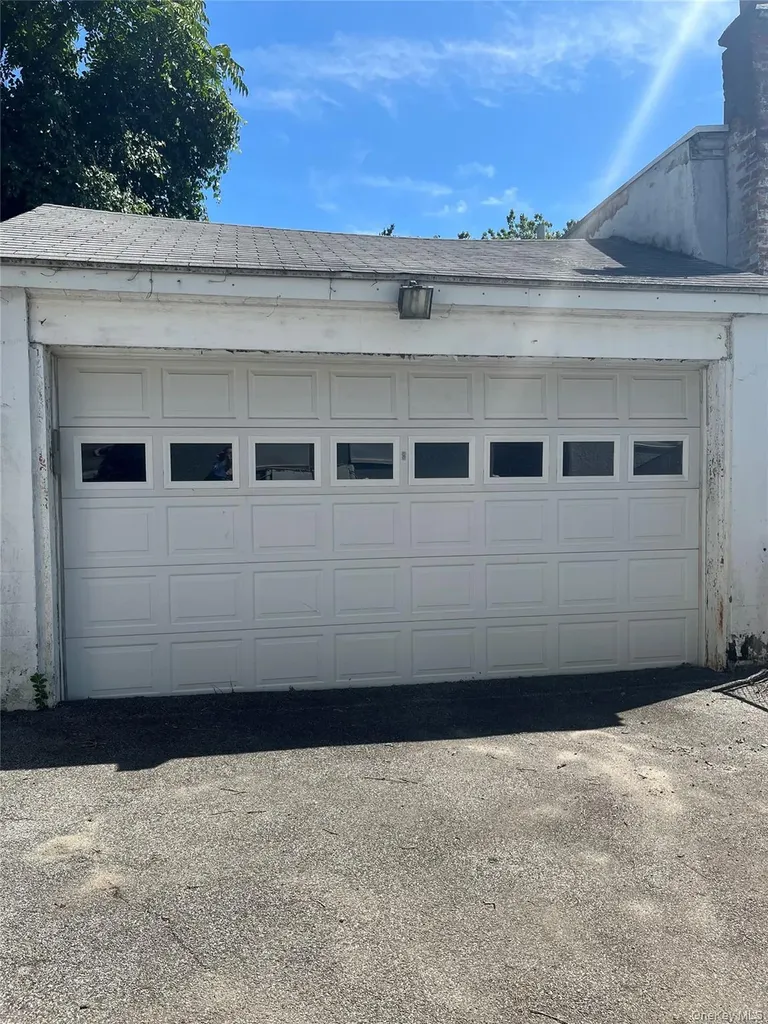 178 Crescent Place Yonkers NY 10704
