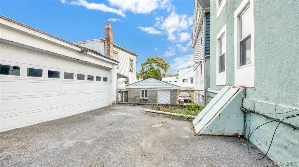 178 Crescent Place Yonkers NY 10704
