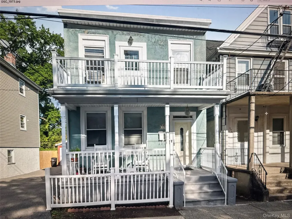 178 Crescent Place Yonkers NY 10704