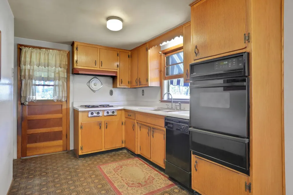 57 Harth Drive New Windsor NY 12553