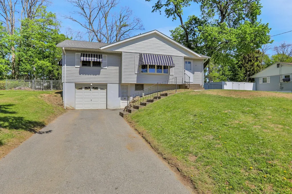 57 Harth Drive New Windsor NY 12553