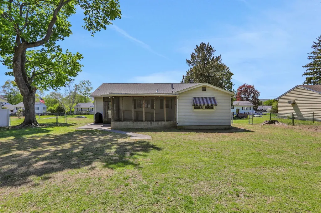 57 Harth Drive New Windsor NY 12553