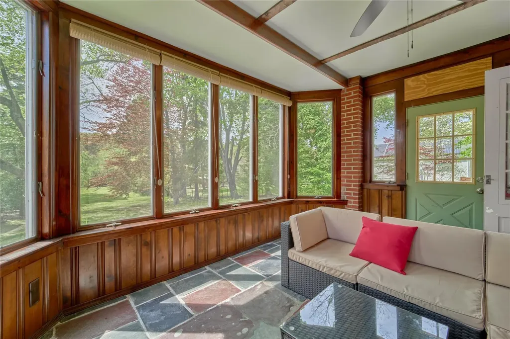 34 Brook Run Drive Medford NY 11763