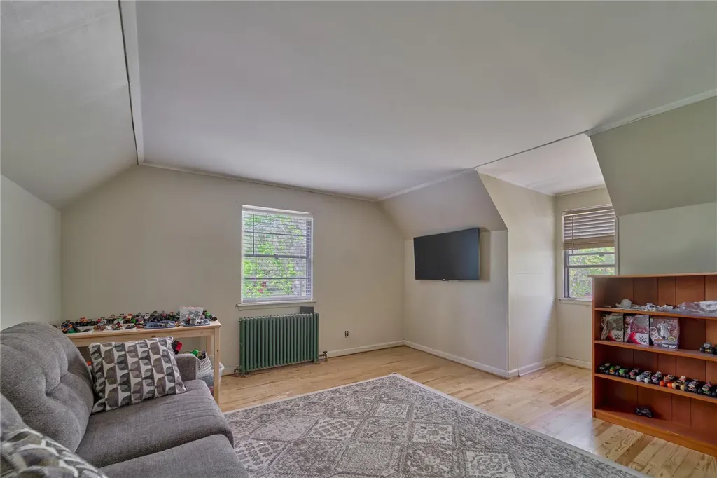 34 Brook Run Drive Medford NY 11763