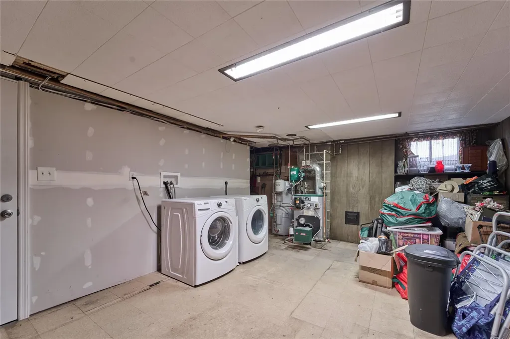 34 Brook Run Drive Medford NY 11763