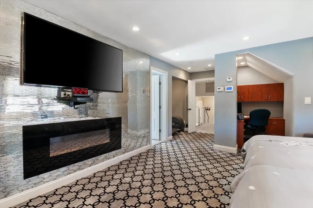 385 Forest Avenue Woodmere NY 11598