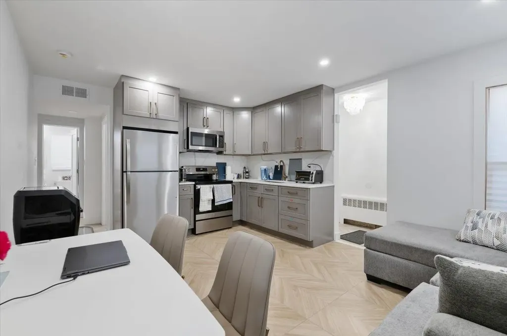385 Forest Avenue Woodmere NY 11598