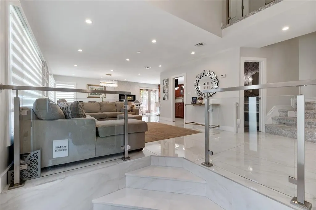 385 Forest Avenue Woodmere NY 11598