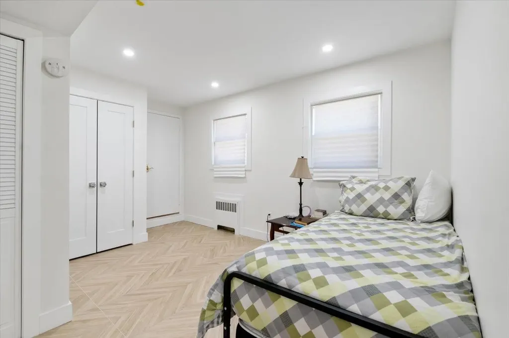 385 Forest Avenue Woodmere NY 11598