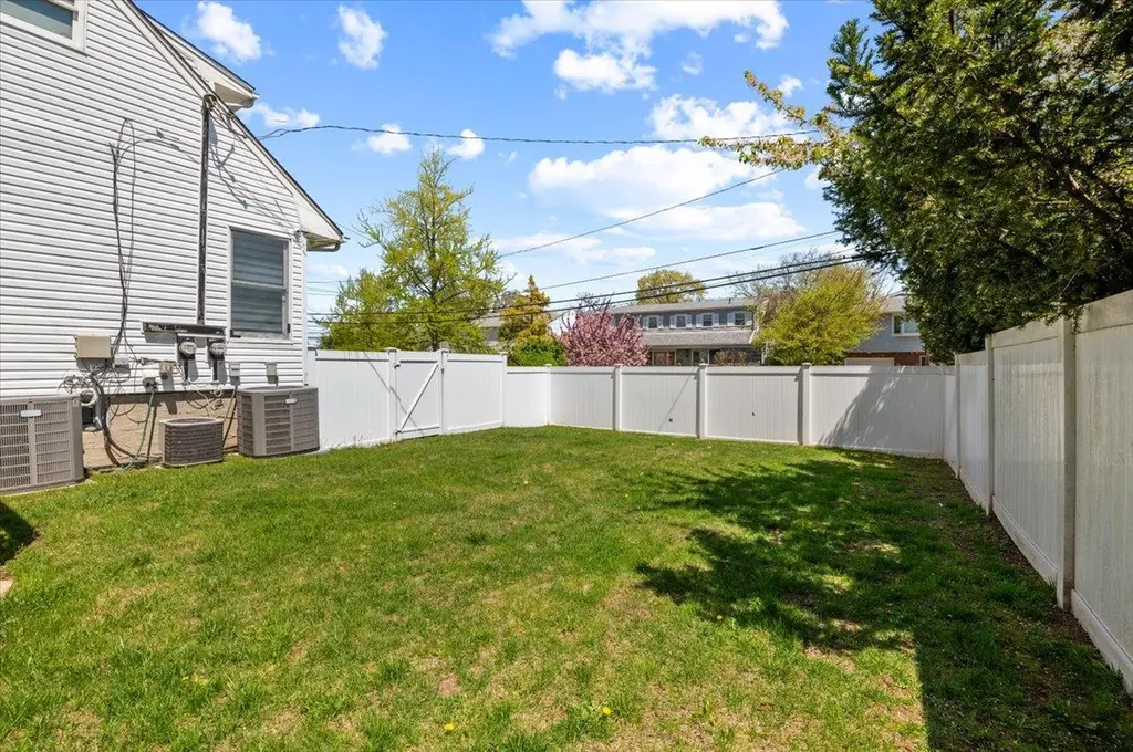 385 Forest Avenue Woodmere NY 11598