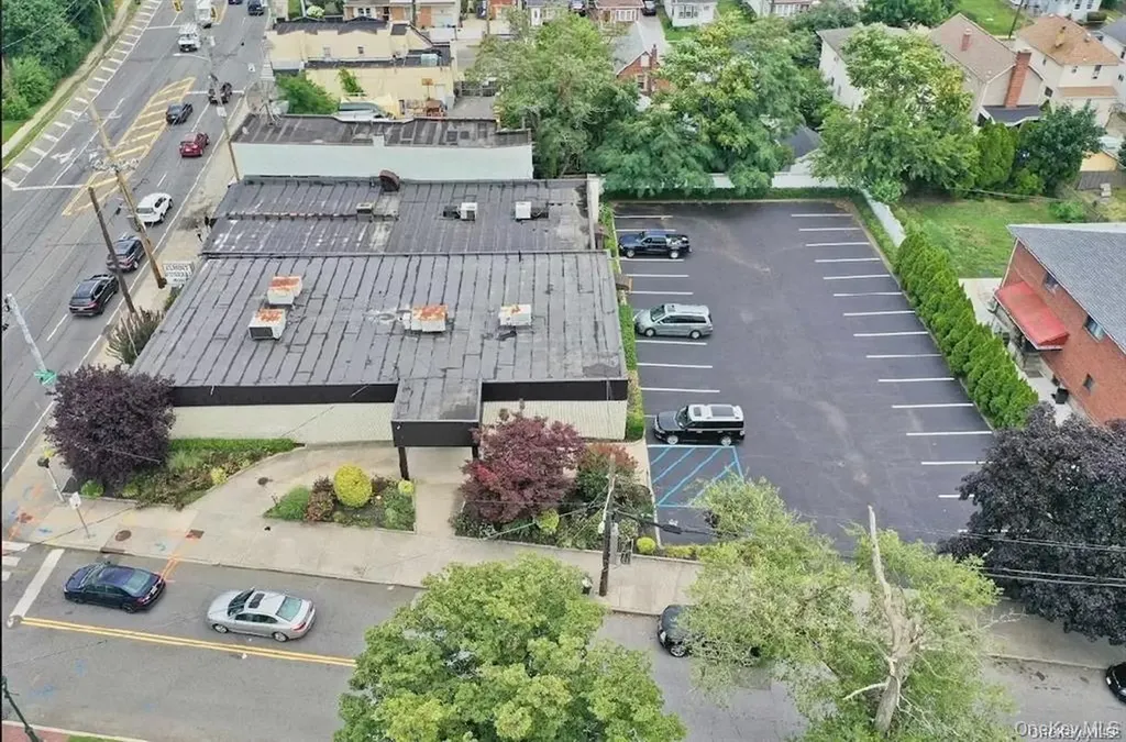 1529 Hempstead Elmont NY 11003