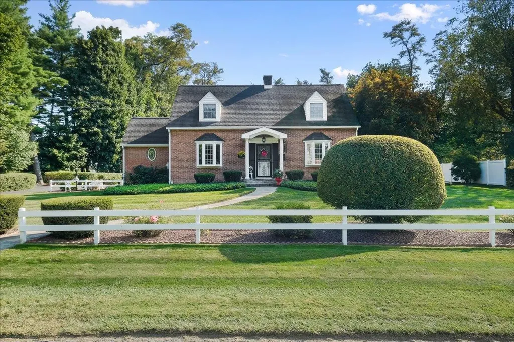 82 E Cedar Street Poughkeepsie NY 12601
