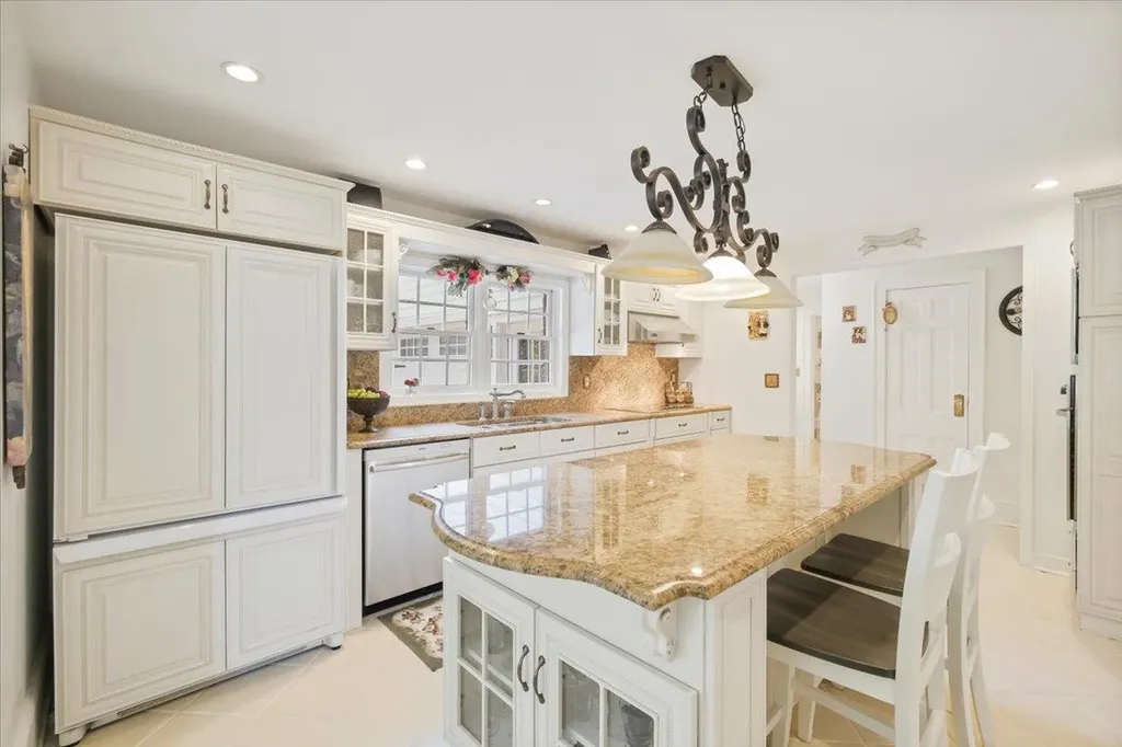 82 E Cedar Street Poughkeepsie NY 12601