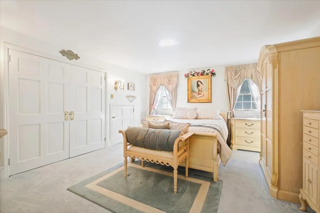 82 E Cedar Street Poughkeepsie NY 12601