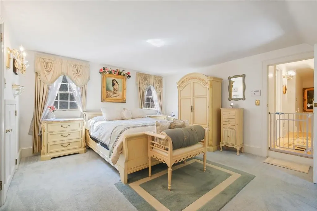 82 E Cedar Street Poughkeepsie NY 12601