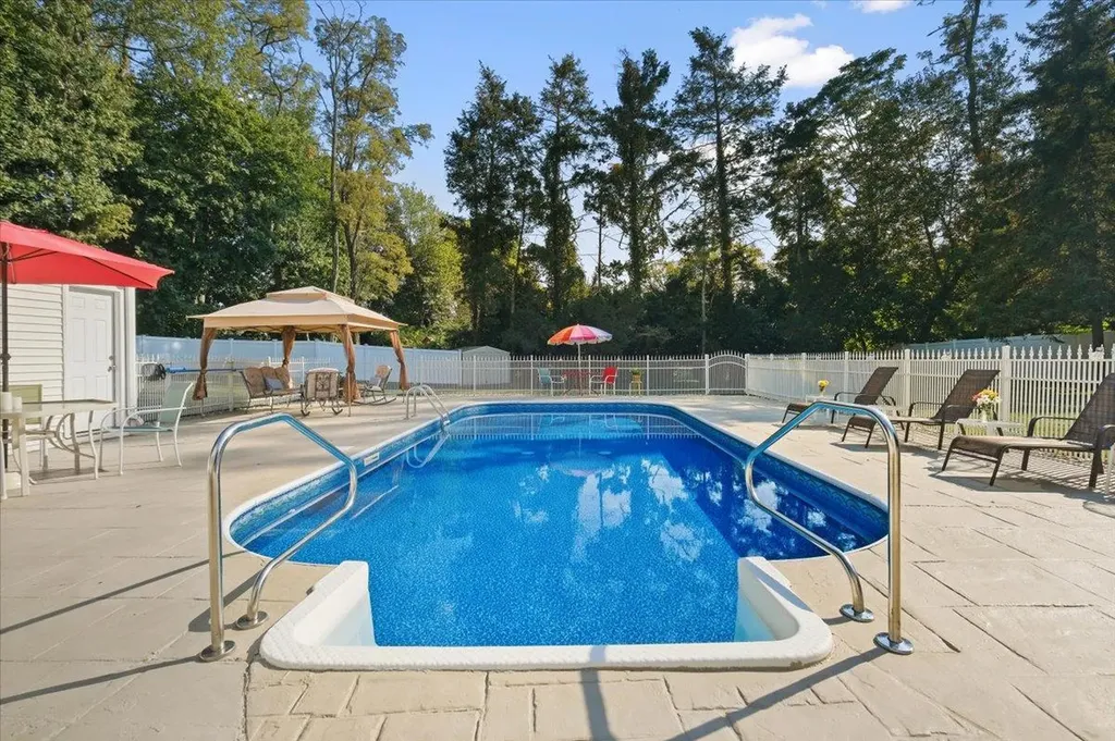 82 E Cedar Street Poughkeepsie NY 12601
