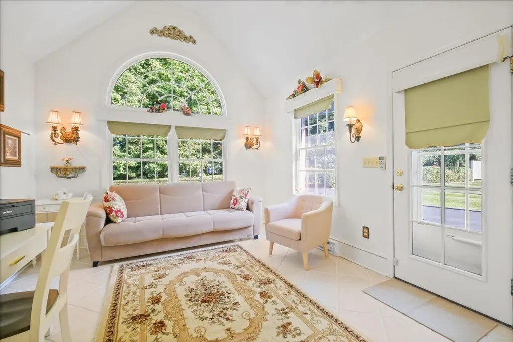 82 E Cedar Street Poughkeepsie NY 12601