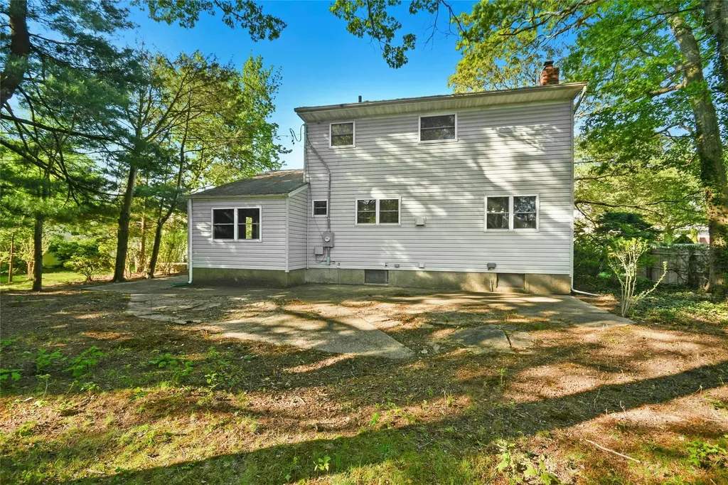 54 Schuyler Drive Commack NY 11725