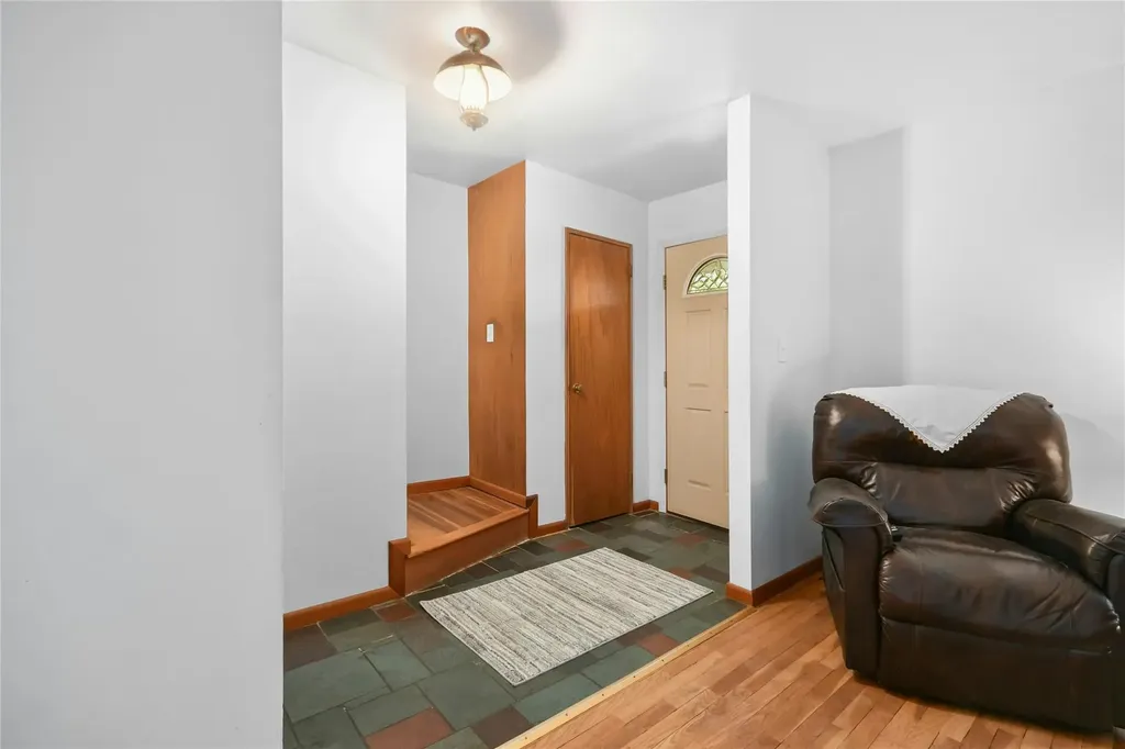 54 Schuyler Drive Commack NY 11725