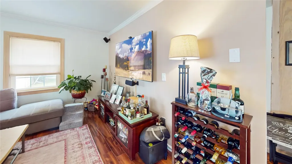 13 Plow Lane Levittown NY 11756