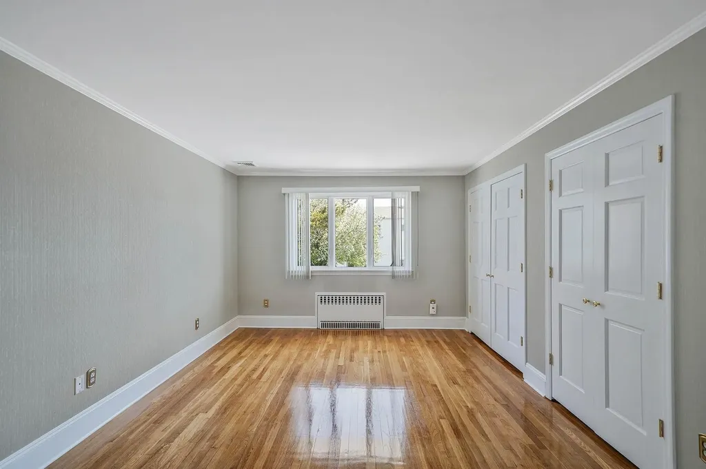 2925 Hewlett Avenue Merrick NY 11566