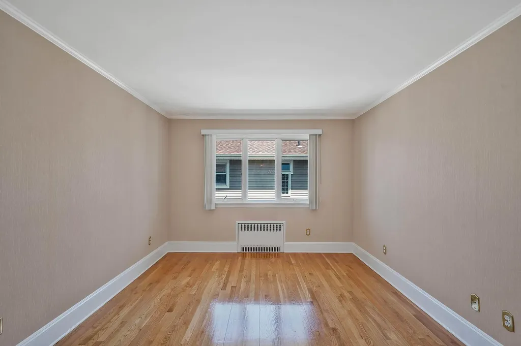 2925 Hewlett Avenue Merrick NY 11566