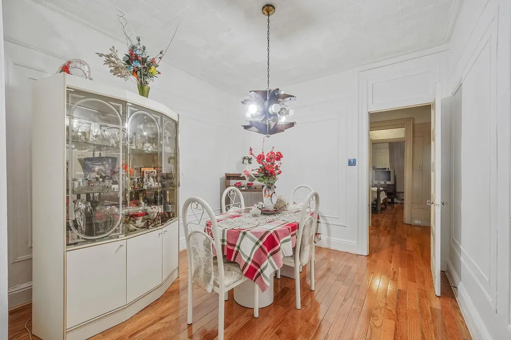 295 Autumn Avenue Brooklyn NY 11208