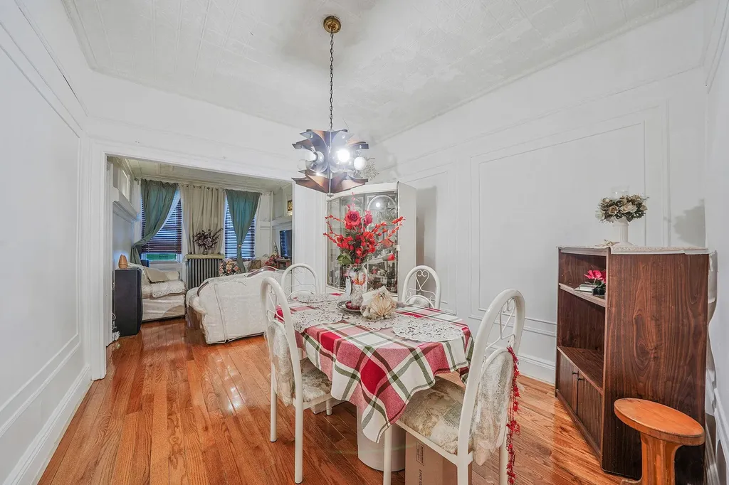 295 Autumn Avenue Brooklyn NY 11208