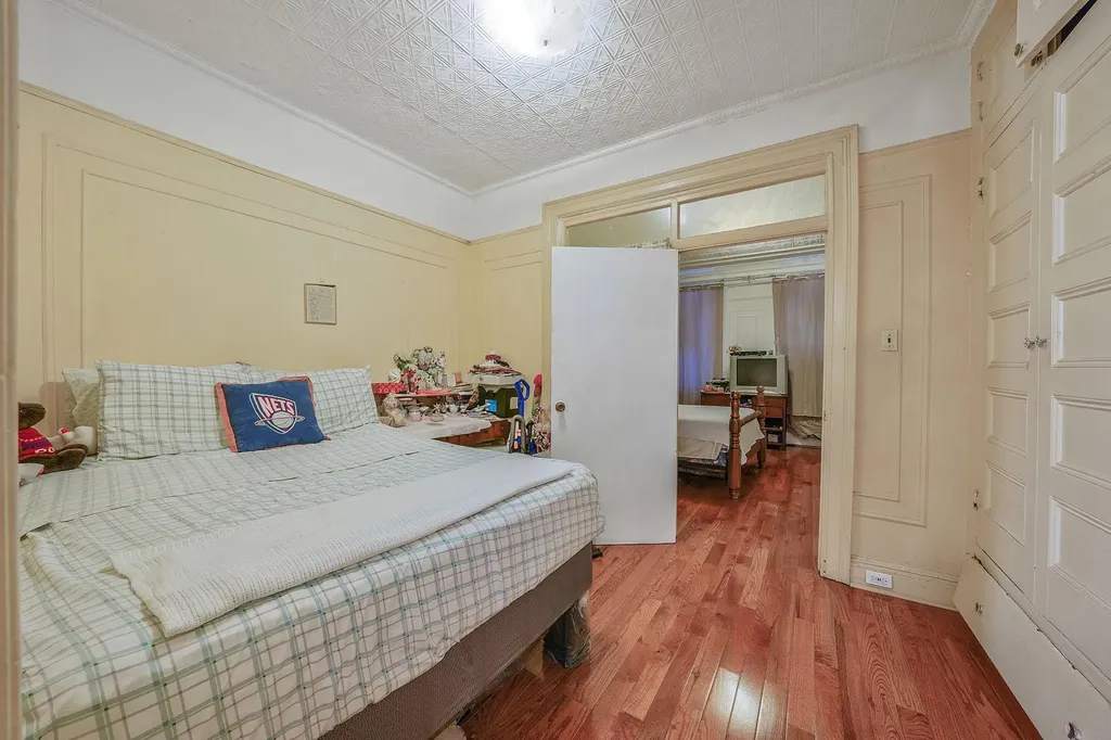 295 Autumn Avenue Brooklyn NY 11208